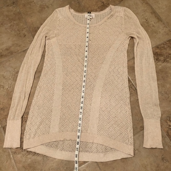 Shrinking Violet White sweater Cream Light Knit - Picture 4 of 6